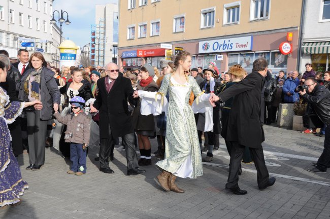 Polonez w Święto Niepodległości