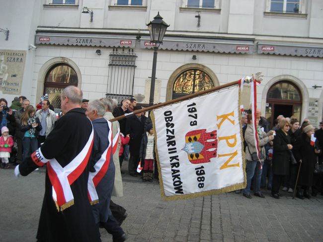 Świętowanie niepodległości na krakowskim Rynku Głównym