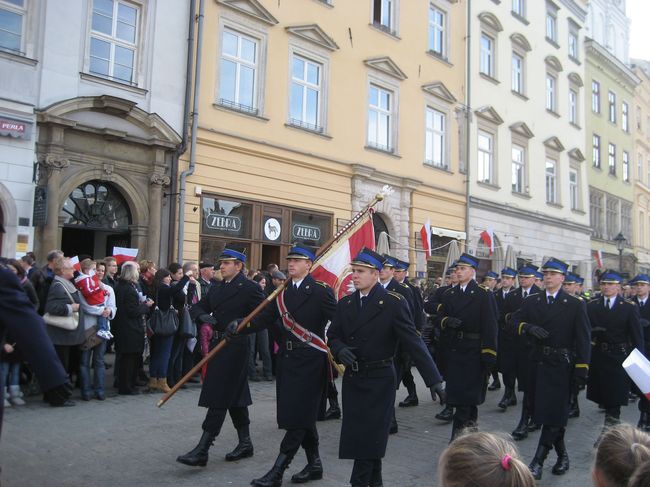 Świętowanie niepodległości na krakowskim Rynku Głównym