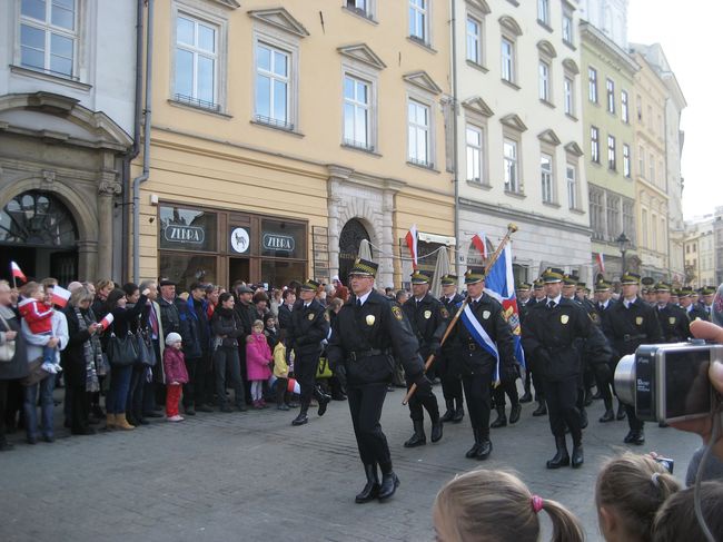 Świętowanie niepodległości na krakowskim Rynku Głównym