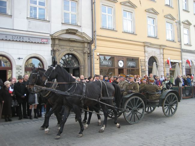 Świętowanie niepodległości na krakowskim Rynku Głównym