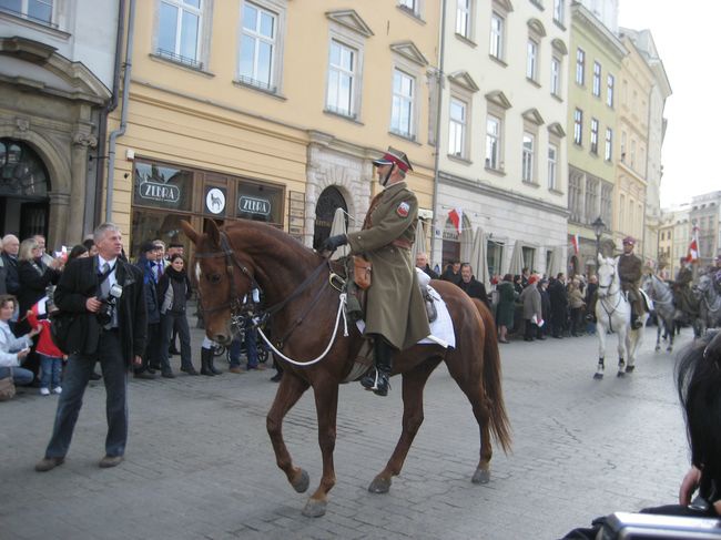 Świętowanie niepodległości na krakowskim Rynku Głównym