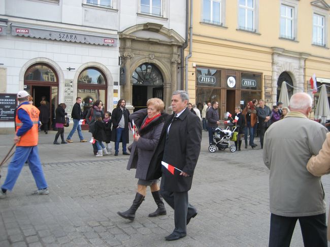Świętowanie niepodległości na krakowskim Rynku Głównym