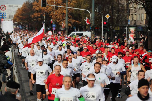 Biegiem uczcili niepodległość