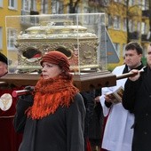 Podczas obchodów św. Wiktorii jej relikwie niosły różne stany