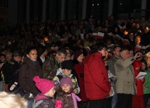 Patriotyczne śpiewanie u Solskiego