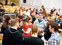 Podczas warsztatów w Sopocie śpiewacy ćwiczyli pod okiem znakomitych instruktorów z Wielkiej Brytanii