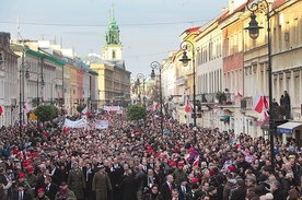 Marsz szlakiem pomników osób zasłużonych dla niepodległości poprowadził prezydent 