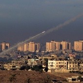 Syreny i wybuch w Tel Awiwie