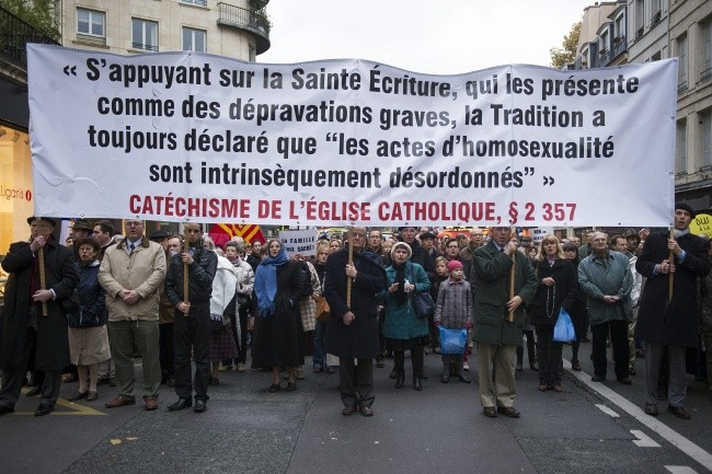 Francja: Protesty przeciwko homozwiązkom