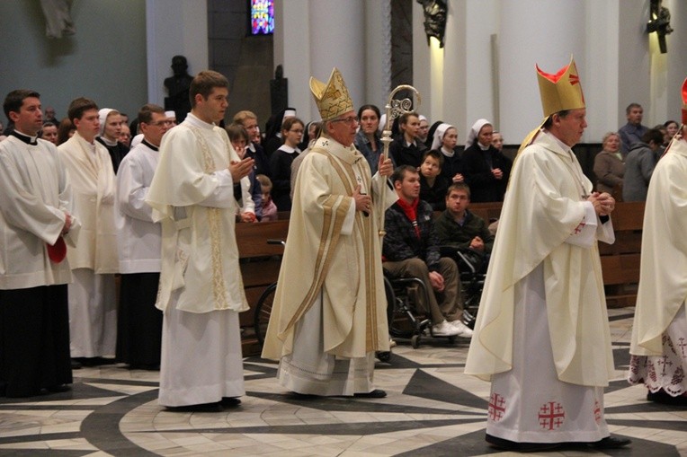 Katowice: Dziś rusza synod