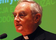 Bp Henryk Hoser