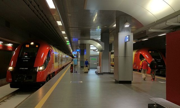 Kolejarze chcą zarabiać średnio 5,9 tys, zł!