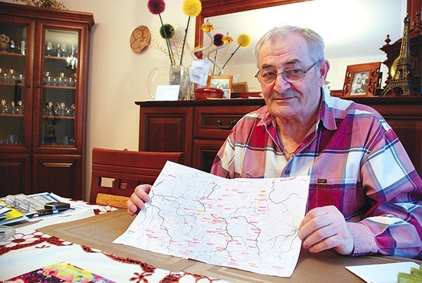  Na tej mapie Janusz Plewko zaznaczył miejsca, do których organizował pielgrzymki