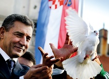  Ante Gotovina owacyjnie witany przez ponad 100 tys. Chorwatów w Zagrzebiu 