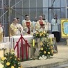  Eucharystii z okazji 15-lecia szkoły salezjańskiej przewodniczył  bp Jan Kopiec