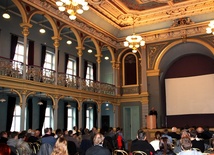 Konferencja historyków odbyła się w pięknym wnętrzu sali redutowej "Pod Orłem"