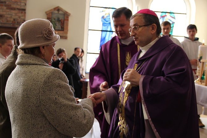 Odnowiona świątynia poświęcona