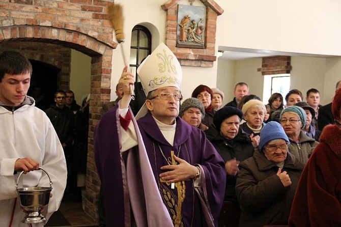 Odnowiona świątynia poświęcona