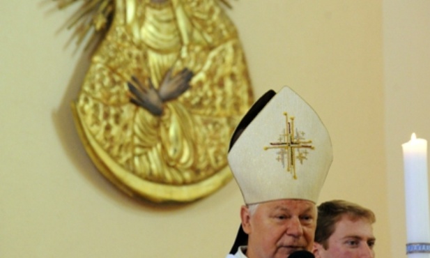 Homilię wygłosił bp Adam Odzimek