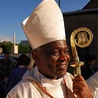Kardynał broni homoseksualistów