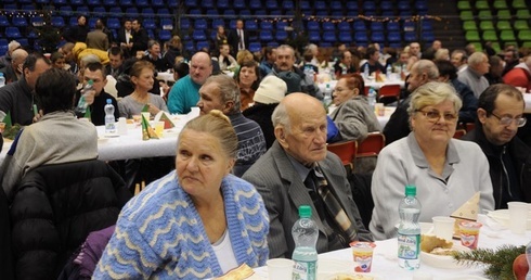 Zasiądą do wigilijnej wieczerzy
