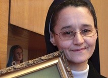 S. Halina Madej od 23 lat modli się w Misyjnym Zgromadzeniu Służebnic Ducha Świętego. Od 10 lat pracuje na Ukrainie. Przedtem mieszkała w Holandii i Niemczech. Pochodzi z Chorzowa