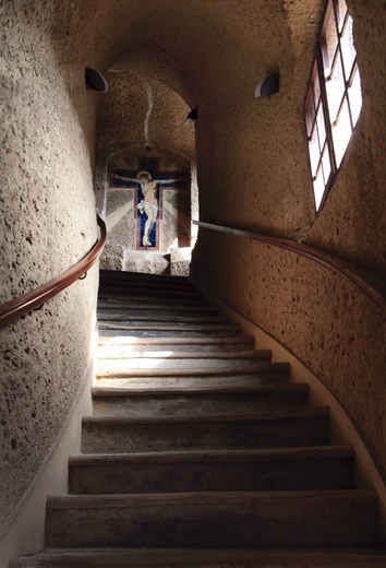 Schody  br. Rodia: tercjarz franciszkański pracował  nad ich budową 14 lat