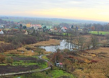  Panorama okolicy widoczna z remontowanej wieży 