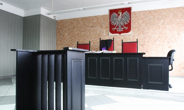 Sąd: Niech przeproszą za „Hienę Roku”