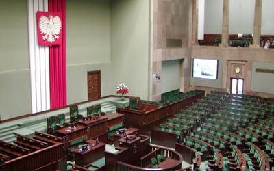 "Nie można leczyć dżumy cholerą"
