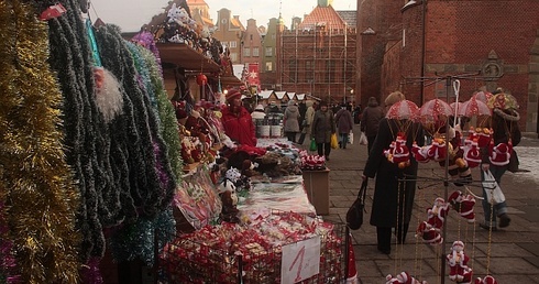 Na Targu Węglowym i w Wielkiej Zbrojowni stoi blisko 50 straganów
