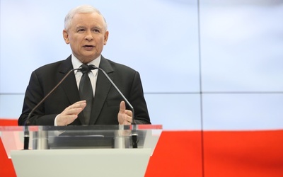 Rząd prowadzi "politykę autodegradacji"