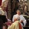 Dekret papieża przekazał nowemu księdzu infułatowi abp Marian Gołębiewski