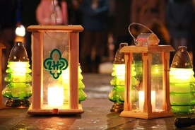 Betlejemskie Światełko Pokoju trafiło do harcerzy Chorągwi Gdańskiej