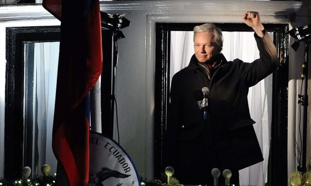 Assange "nie da się zastraszyć"