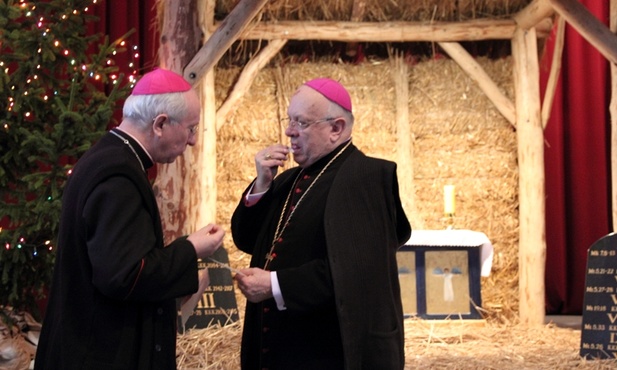 Bp Andrzej F. Dziuba i bp Józef Zawitkowski