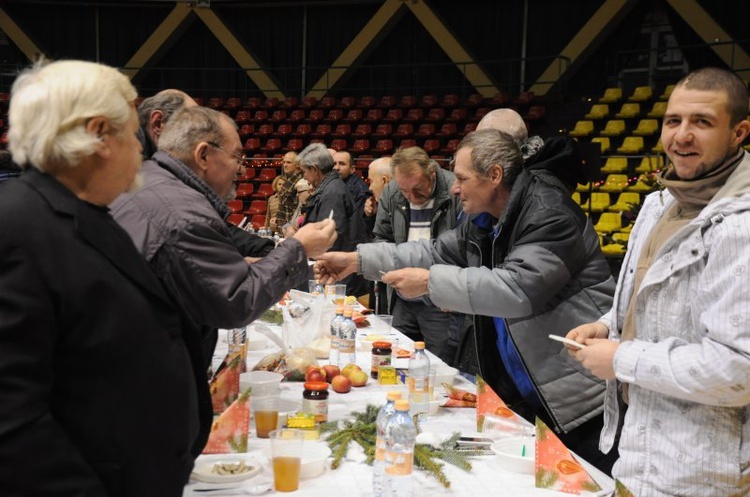 Wigilia samotnych i bezdomnych w Opolu