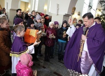Poświęcenie szopek w Starym Kisielinie w IV Niedzielę Adwentu