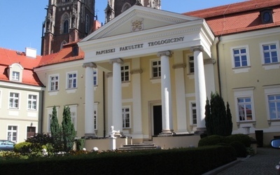 O zbiorach bibliotecznych