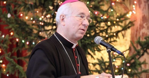 Ordynariusz łowicki bp Andrzej F. Dziuba