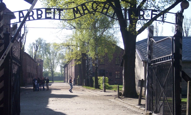 Dramatyczny apel Żyda ocalałego z Auschwitz