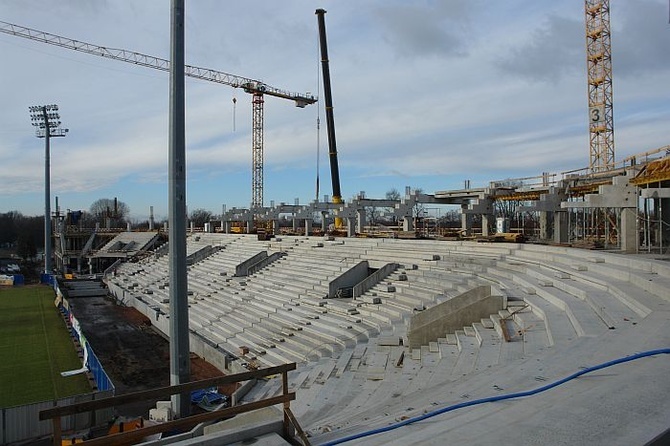 Trwa budowa stadionu Górnika Zabrze