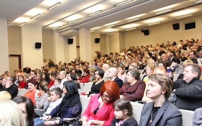 Koncert  "Ziarenek Nadziei"