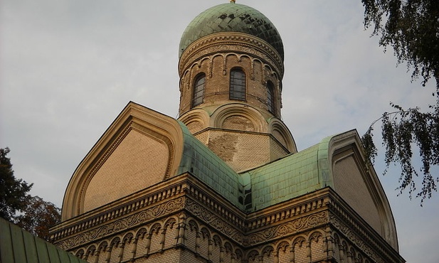 Szczątki ekshumowanych biskupów spoczęły w Warszawie