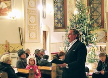  Krzysztof Jakubiec, Mistrz Mowy Polskiej „Vox Populi” 2009, poprowadził kolędowe spotkanie w kościele św. Jakuba 