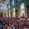 Początek 35. Europejskiego Spotkania Młodych w Rzymie – modlitwa w bazylice św. Jana na Lateranie