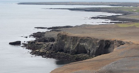 Islandia: Zawaliła się jaskinia lodowa - jedna osoba zginęła, dwie zaginęły