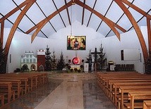 Obszerne wnętrze kościoła u palotynów