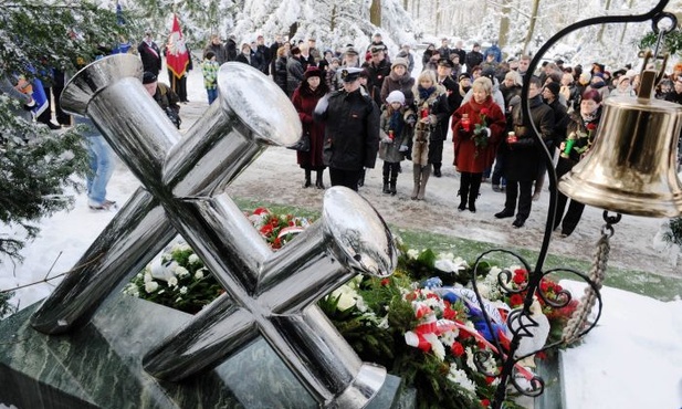 Odsłonięto pomnik ofiar katastrofy "Heweliusza"
